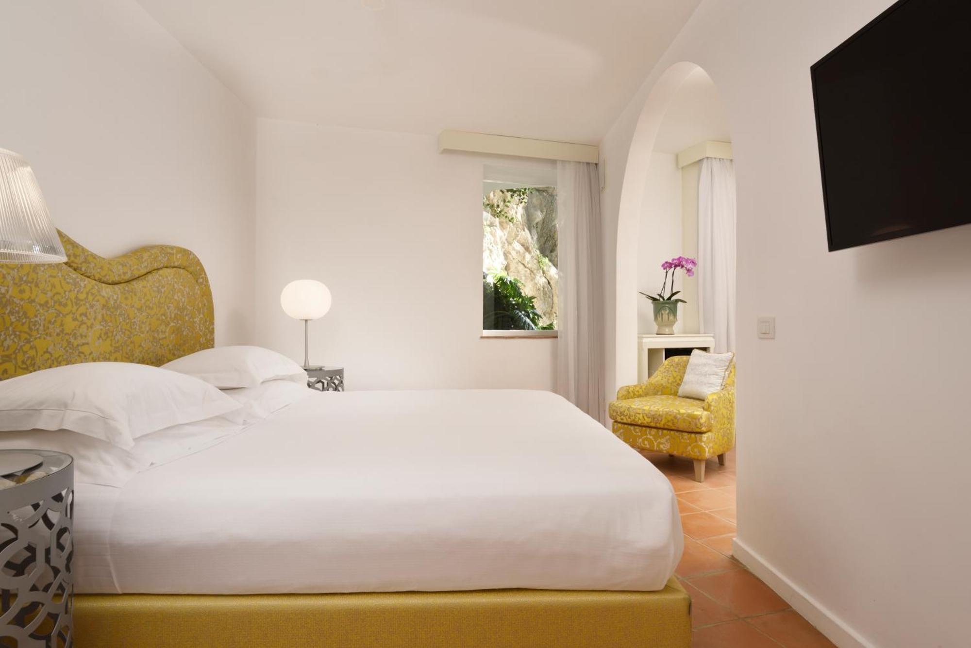 Hotel Piccolo Sant'Andrea Praiano Exterior photo