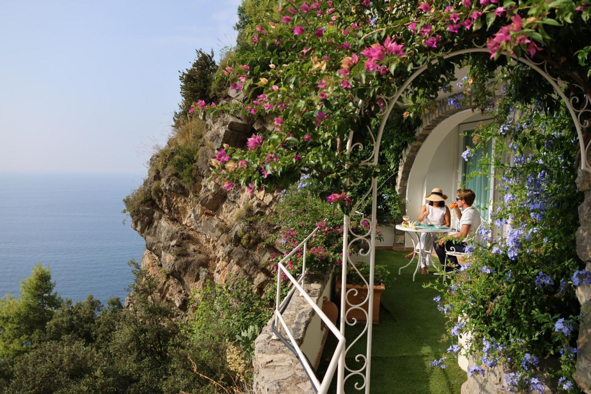 Hotel Piccolo Sant'Andrea Praiano Exterior photo